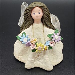 The Kneeded Angels Friendship Ornament or Figurine by Carol Graziano